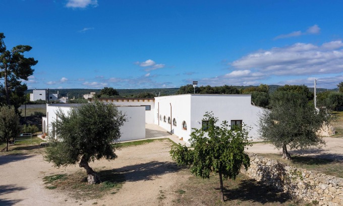 Castellaneta House | Le Grotte di Sileno Farmhouse. The magic of the real Apulian Experience.