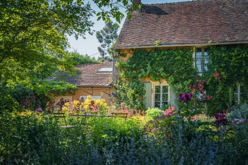 Neuilly-en-Sancerre House | Le Jardin de Marie - le gîte 12 pers Sancerre