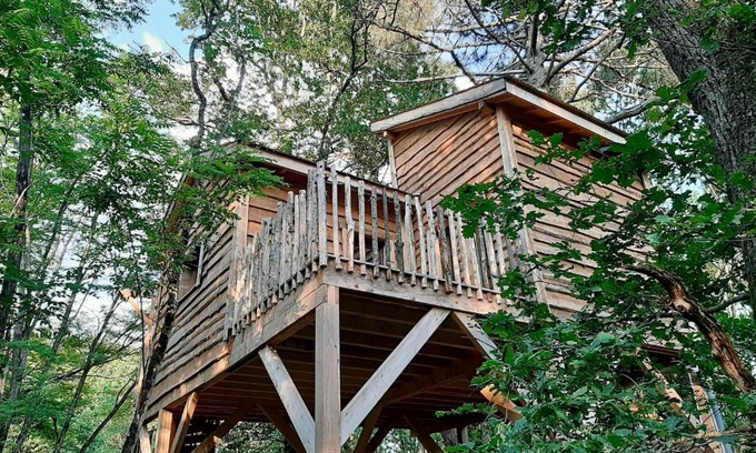 Gilly-sur-Loire Ski Chalet | Le Jardin Des Cabanes