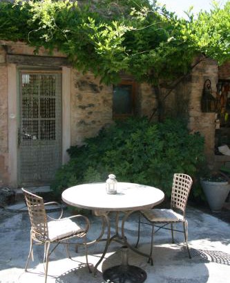 Pierrerue Bed & Breakfast | Le Jas des Nevières