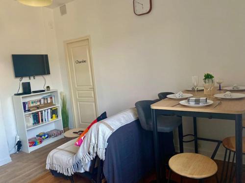 Quartier Exposition-Bajatiere Apartment | Le Jean Perrot rent4night grenoble