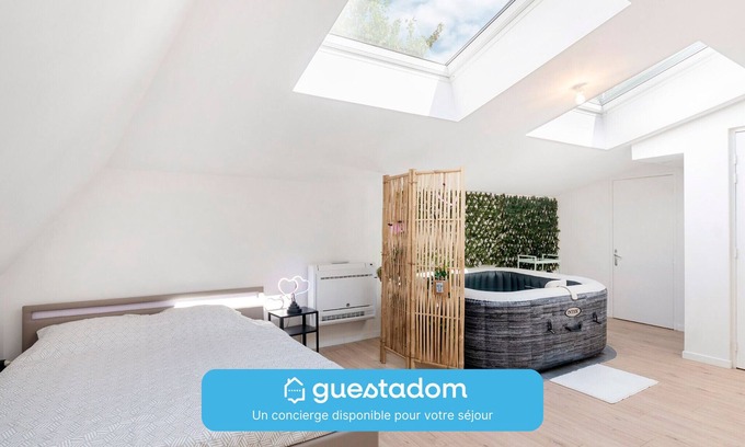 Etampes Apartment | Le Léon - Wifi - 400m Gare