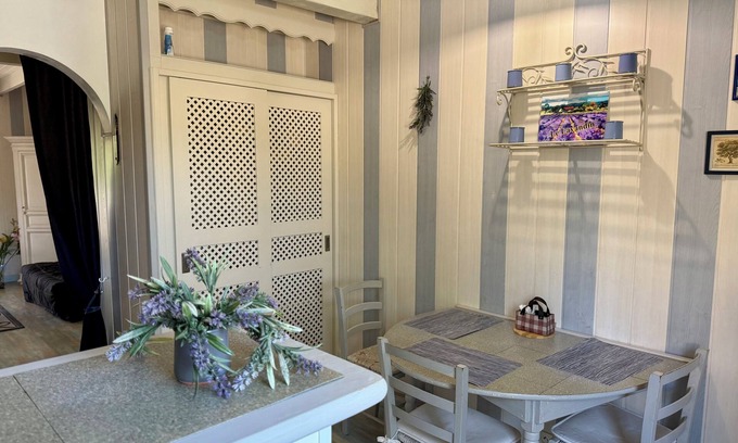 Montelimar Apartment | Le Lavandin: Air conditioning, parking and terrace with view