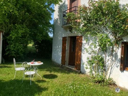 Saulon-la-Rue House | Le Lion de Venise