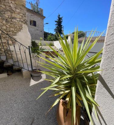 Sainte-Anastasie Apartment | Le Loft