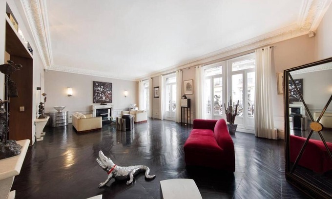 Champs-Elysees Apartment | Le Loft Triangle D'or - 220m2 - Paris 8eme