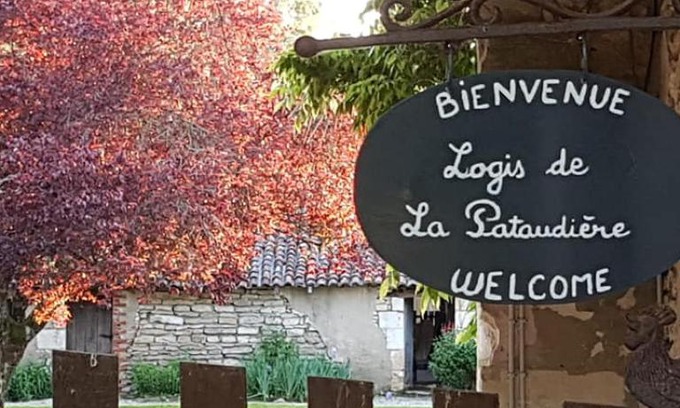 Champigny-sur-Veude Bed & Breakfast | Le Logis de la Pataudière