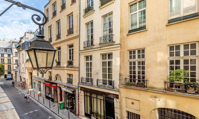 Saint-Merri Apartment | Le Marais: Where Paris Wears Its Soul-A Chic Parisian Hideaway/Triplex+Patio+A/C