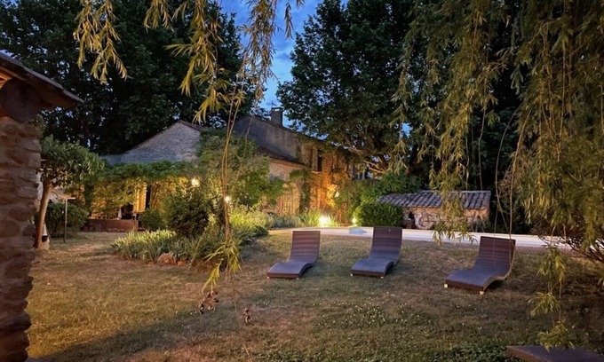 Monteux House | Le Mas Carradou Mas de Prestige en Campagne à 20 Minutes D'avignon
