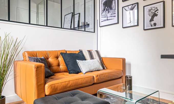 Republique Apartment | Le MODERN MINIMAL - Room space 2 p - Wifi - Near hyper center and train station