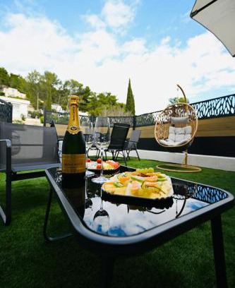 Carnoux-en-Provence Apartment | LE MUGEL cocooning SPA et proche calanques de Cassis