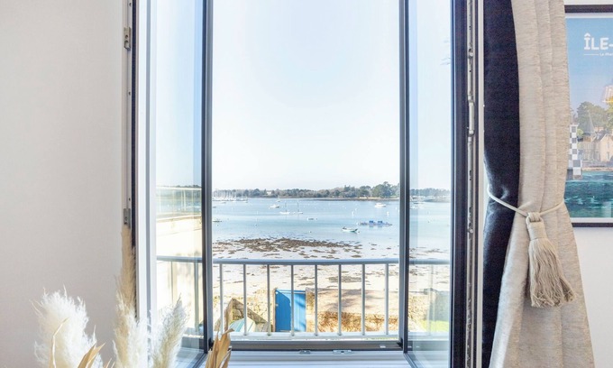 Finistere Apartment | Le Nid de la Perdrix – Sea View, Ideal for Families