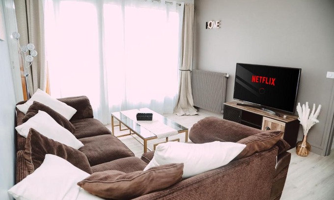 Villemomble Apartment | Le nid douillet