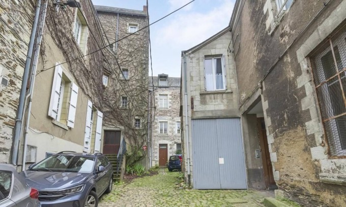 Downtown Angers Apartment | Le Nid - Place Imbach