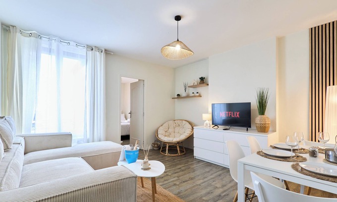 Reims Apartment | Le Pétillant Gare Centre-ville Parking Gratuit Netflix Animaux Acceptés