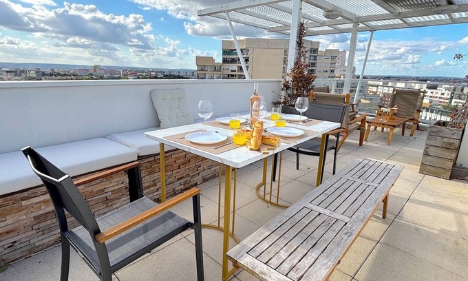 Parc-Nord Apartment | Le Penthouse Pesaro