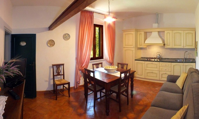 Rosignano Marittimo Apartment | LE PESCINE - Casa Oliveta: Pannocchie [OQ]