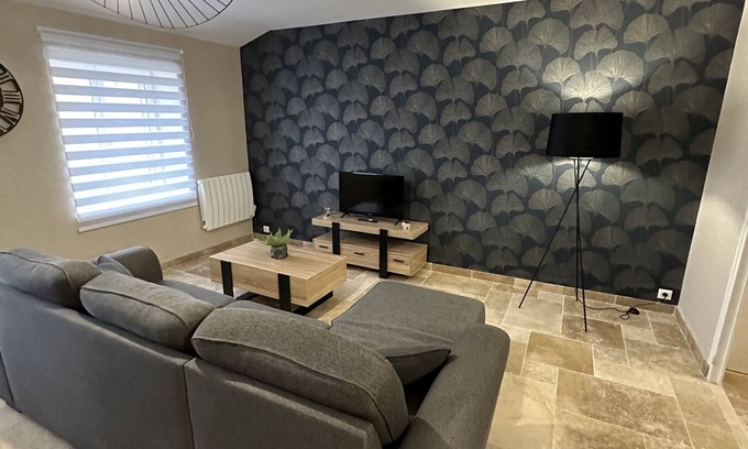 Replonges Apartment | Le petit Phuket