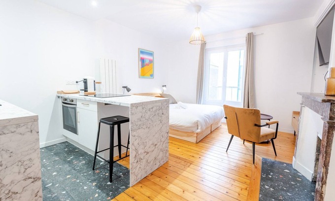 Cathedrale Apartment | Le Petit Amandier - Tours