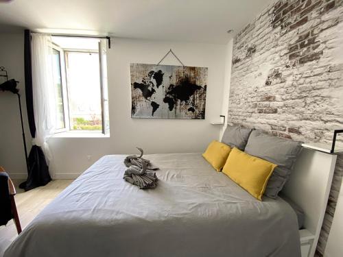 Pont-l'Abbe Apartment | Le petit atelier - Studio - WIFI - Coeur de ville - Parking