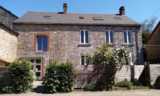 Hastiere-Lavaux House | Le petit gîte de Maurenne