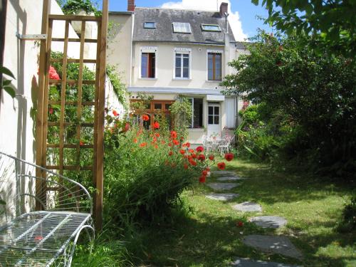 Madeleine - Saint-Leonard Bed & Breakfast | Le Petit Quernon