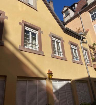 Historic Center Apartment | LE PIERRE 2 CH 2 SDB 1 parking