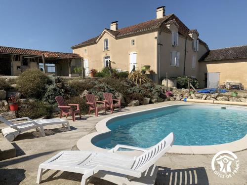 Verlus House | Le Pigeonnier de Bouheben