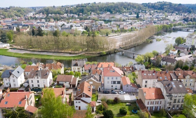 Epinal House | Le Pinacle du Prince-appartement 6-7 Couchages en Mansarde