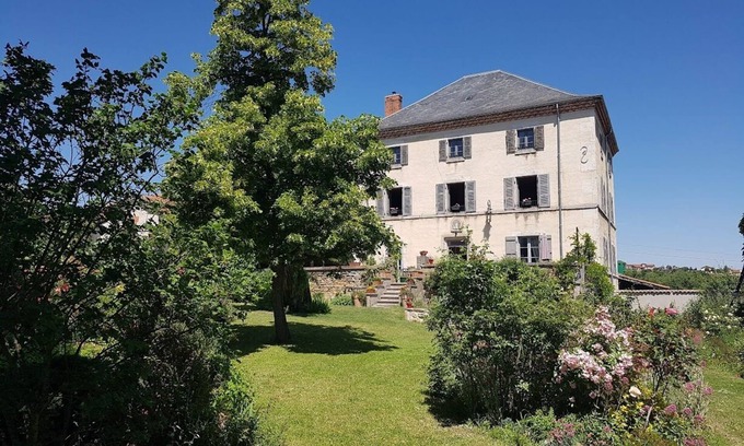 Marcilly-le-Chatel House | Le Rézinet - Large house 450 m2. Self-catering cottage