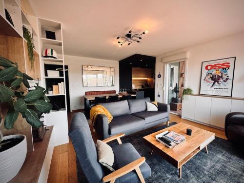 Moulin du Comte Apartment | Le Reflet, 2 bedrooms, balcony view of Vilaine