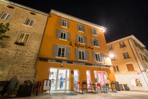 Saint-Remy-Sur-Durolle Hotel | Le Relais Délys