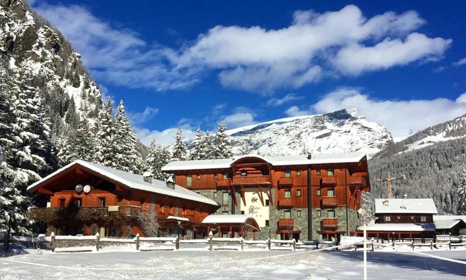 Frachey Hotel | Le Rocher Hotel