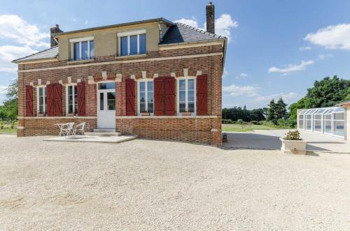 Aix-Villemaur-Palis House | Le saint remeau