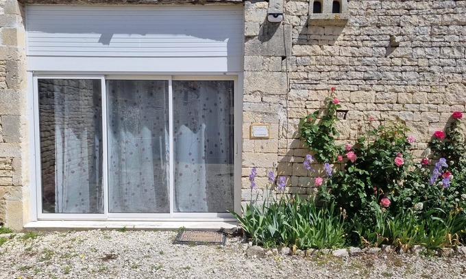 Louzignac Apartment | LE Saintonge Gite 3