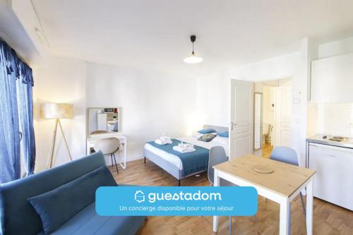 Laval Apartment | Le Salmson - 700m gare - Studio