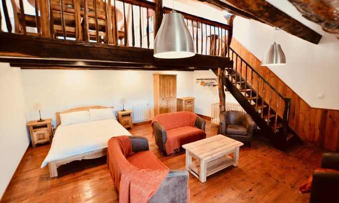 Riols Cottage | Le Sanglier - Rustic and charming gite with panoramic mountain views, immersed in beautiful nature