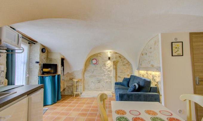 Saint-Restitut Apartment | Le Studio, Saint-Restitut