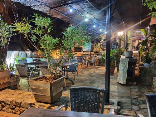 Entrecasteaux Bed & Breakfast | Le Tempo