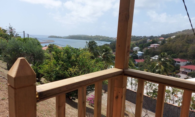 Le Robert House | Le Ti Colibri *vaste gite T2 SANS SARGASSES
