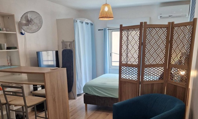 Centre-Ville Apartment | Le Topaze Studio