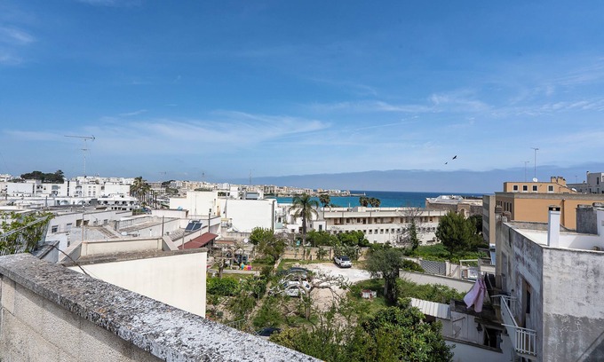 Otranto Historic Centre House | Le Torri Sul Mare 2 Centre Otranto Airco, Otranto, Italy