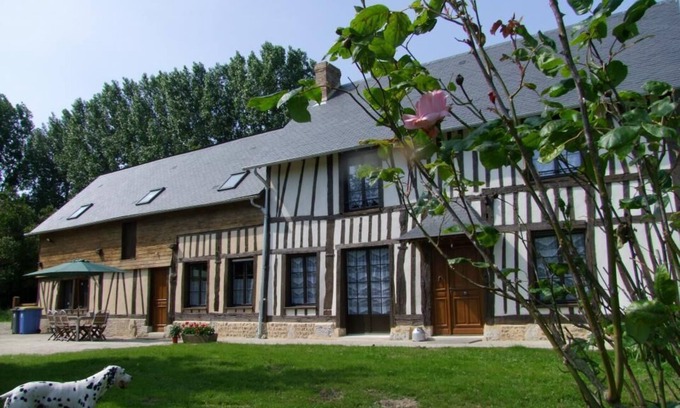 Saint-Paer House | Le Trèfle à Quatre Feuilles