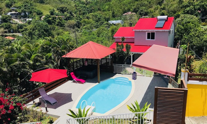 Vieux-Habitants House | LE VAL DE LYS house - private pool and jacuzzi
