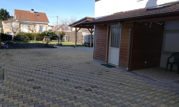 Saint-Die Apartment | Le Wenalya avec terrain clôturé