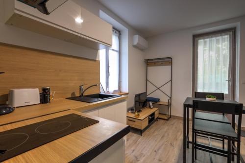 Hieres-sur-Amby Apartment | Le Westy 2