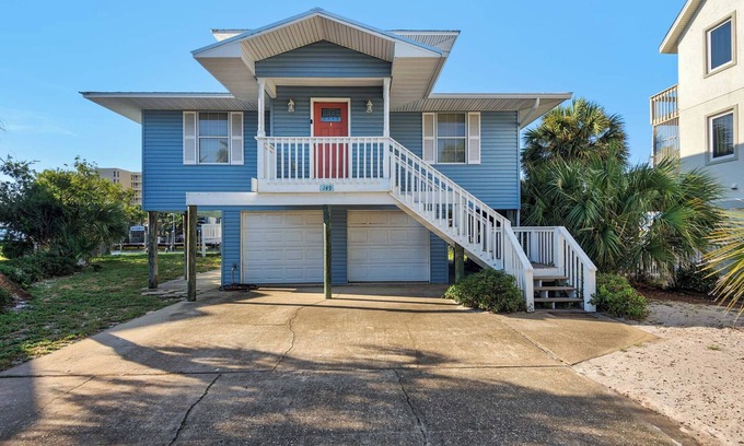 Lafitte Cove House | Leaning Palms🌴3BR Canal-Front Home | 350 Yards to Beach | Private Boat Slip