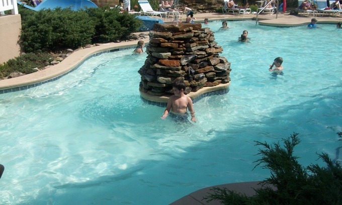 Snowshoe Condo | Leatherbark 2 BR Condo, Sleeps 8, spacious, cozy, and Convenient.