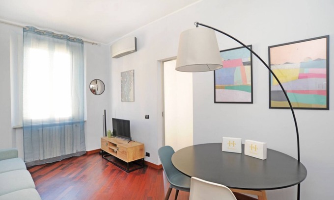 Lazzaretto Apartment | Lecco Apartment Travel Inside