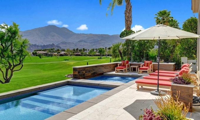 La Quinta Villa | Legends by AvantStay | Stunning Golf Villa Featuring Spa, Pool & Fire-Pit